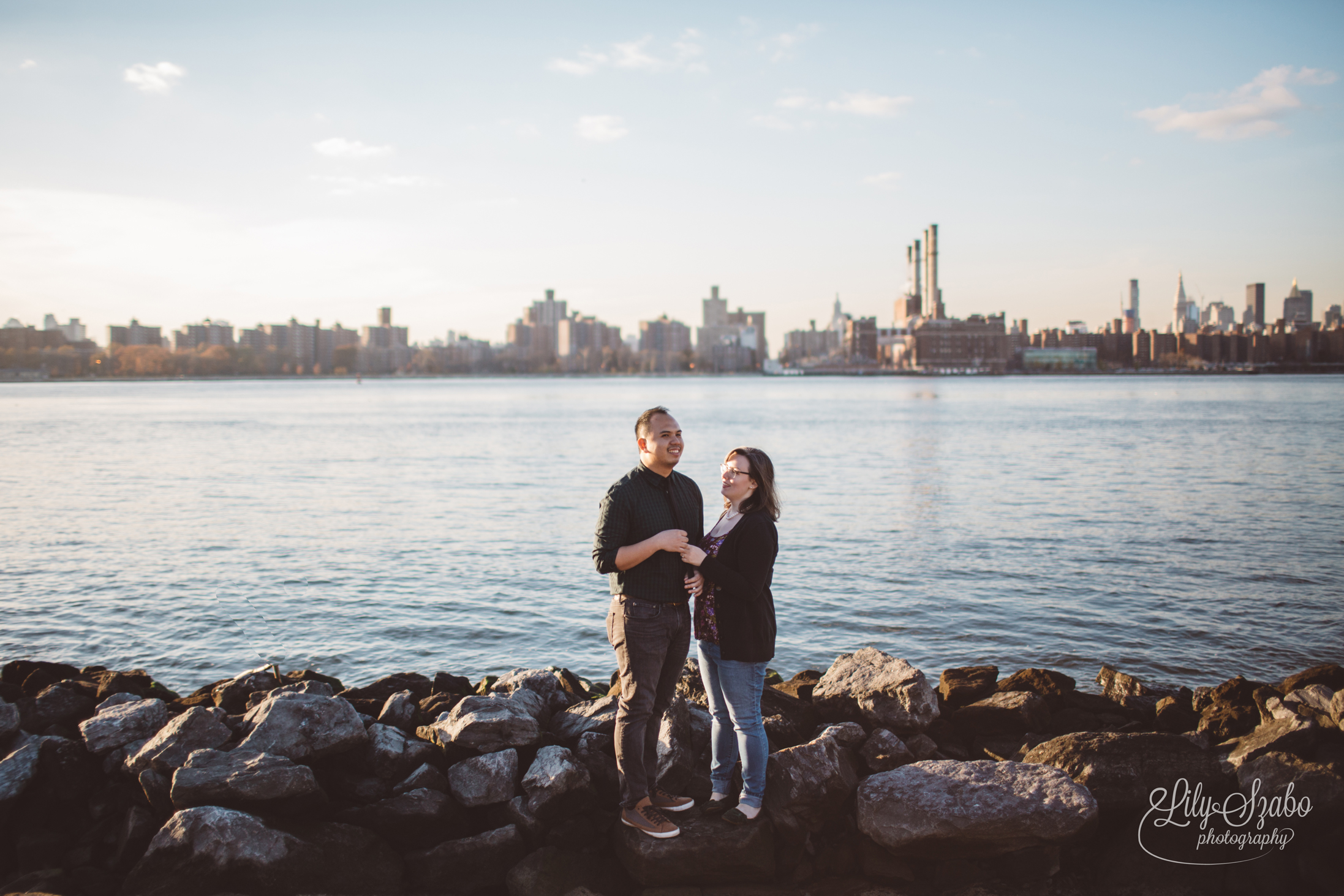 021-brooklyn-sunset-engagement-session